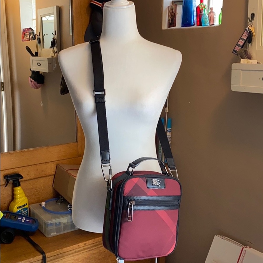 Rare, Burberry, Crossbody Bag/Lunch Tote - Picture 3 of 13